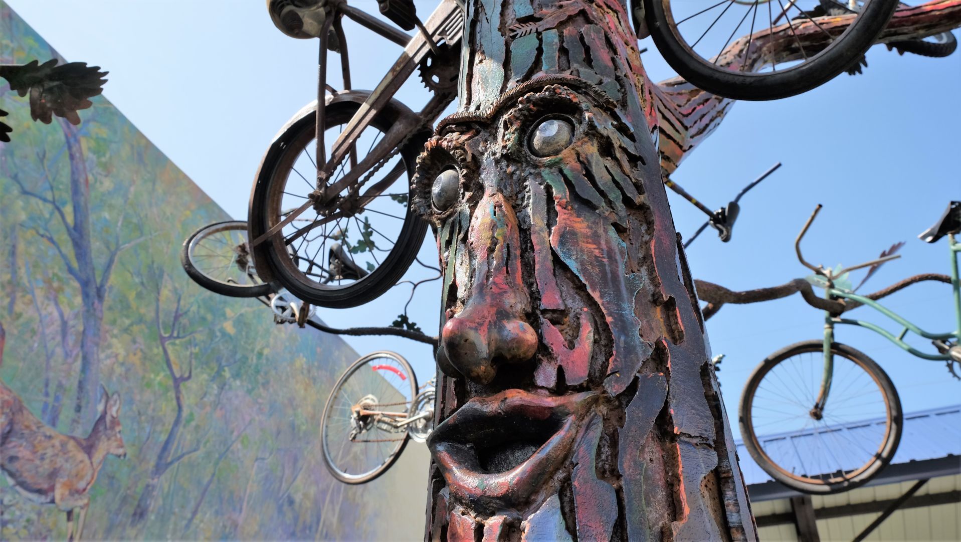 Bike tree detail